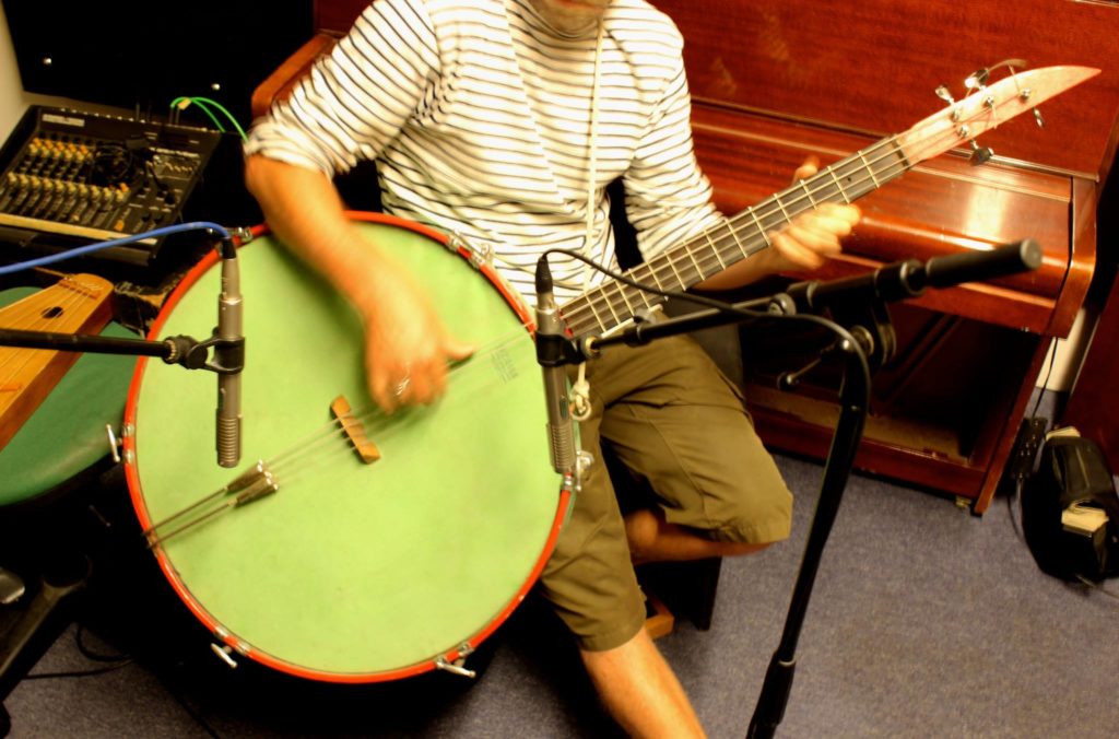 Bass Banjo by MODWHEEL