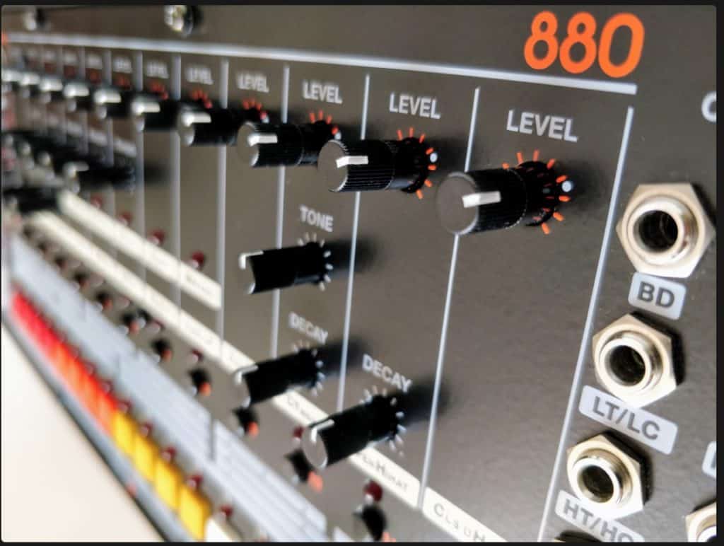 System80 880