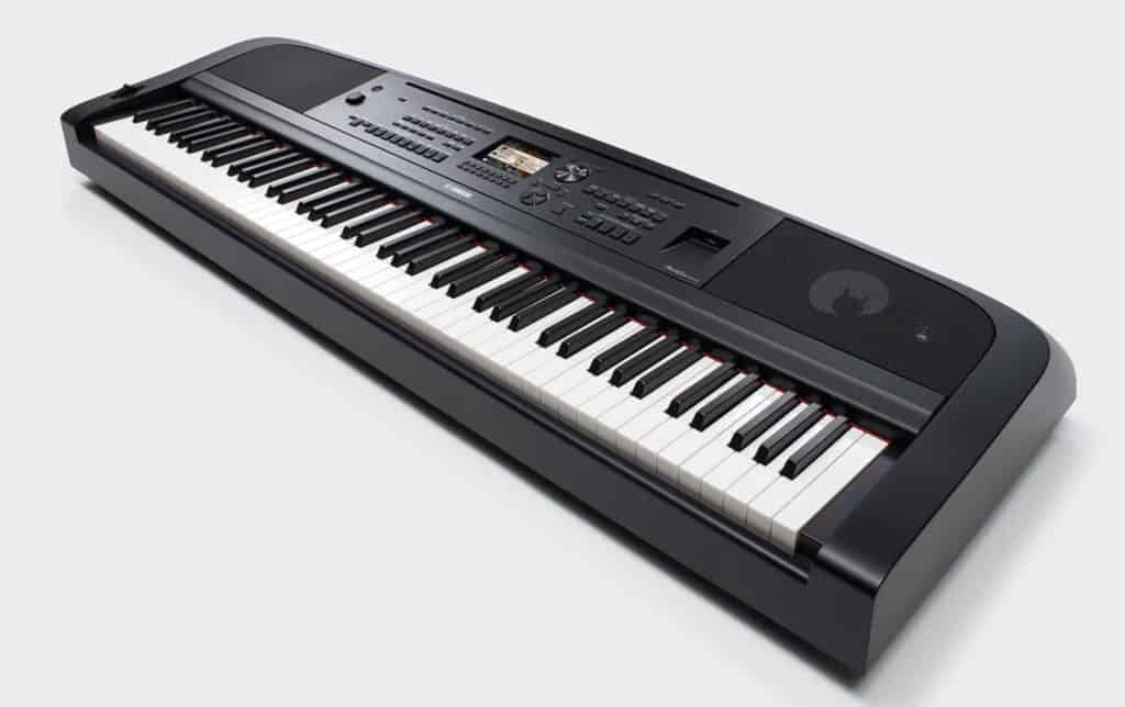 Yamaha DGX 670 Digital Piano