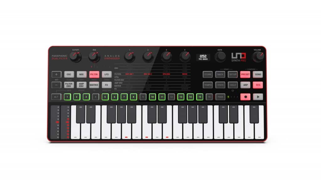 ikc L UNO Synth PRO dsk front.408 r opt