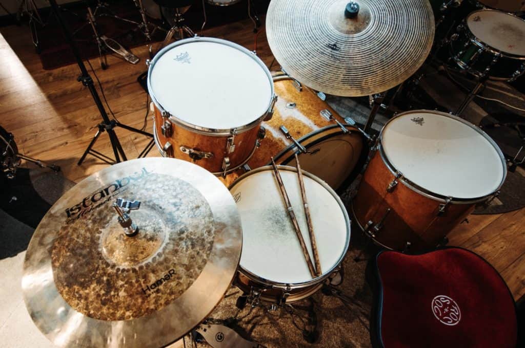Effects to Modulate Sound 34 Effects to Modulate Sound Drums
