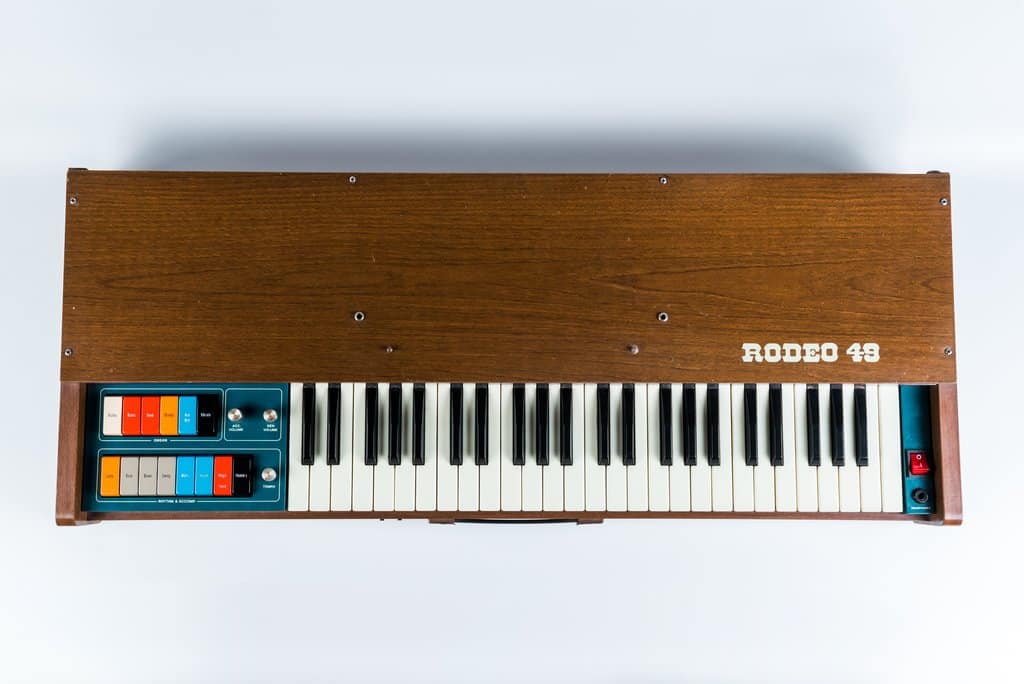 The 50-year old Vintage Keys Series: The Best of Jewel Bandolero 52 The 50 year old Vintage Keys Series The Best of Jewel Bandolero